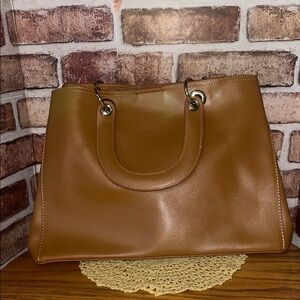 No brand leather handbag